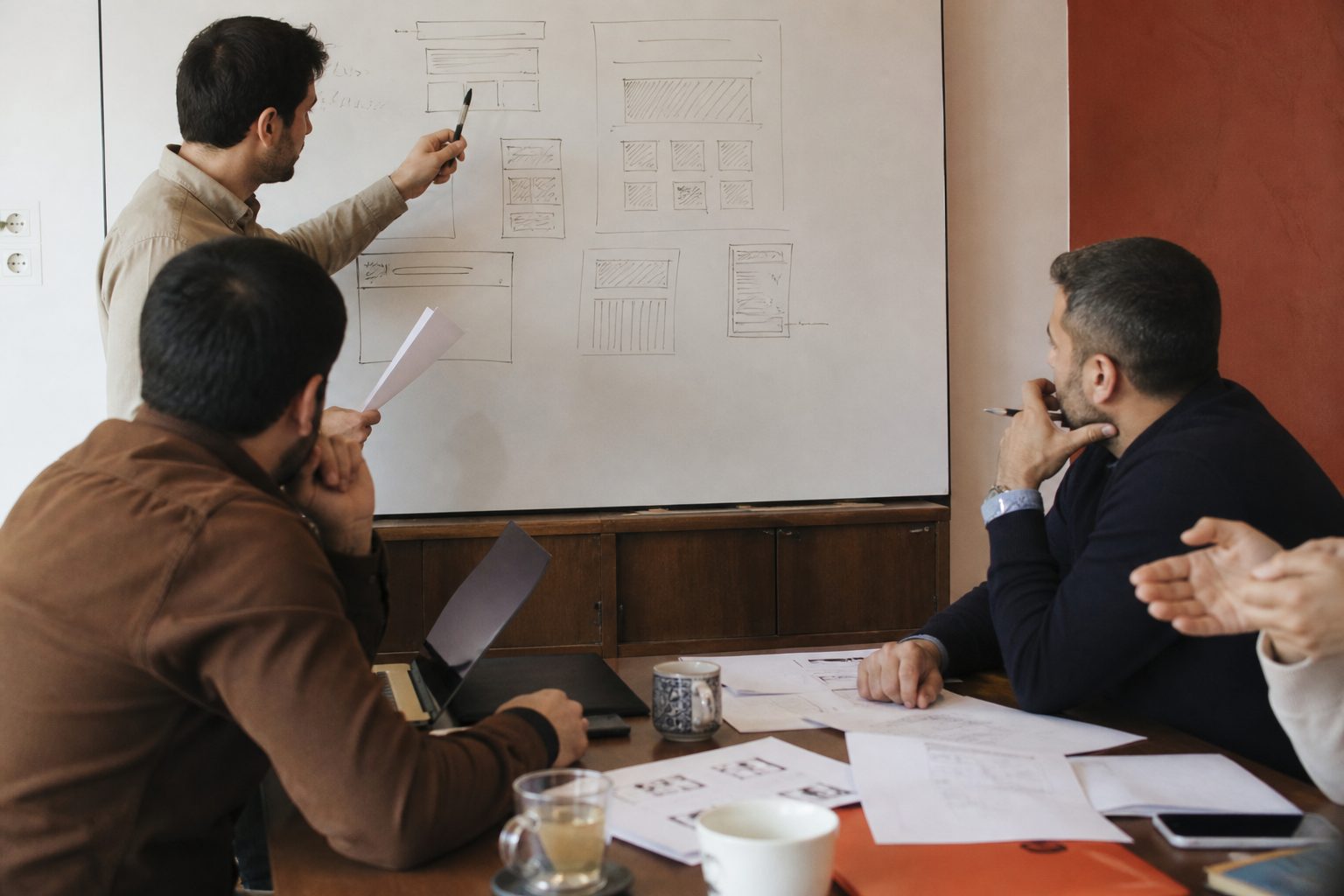 E-ticarət veb saytı: fasilələrə davamlı satış sistemi
